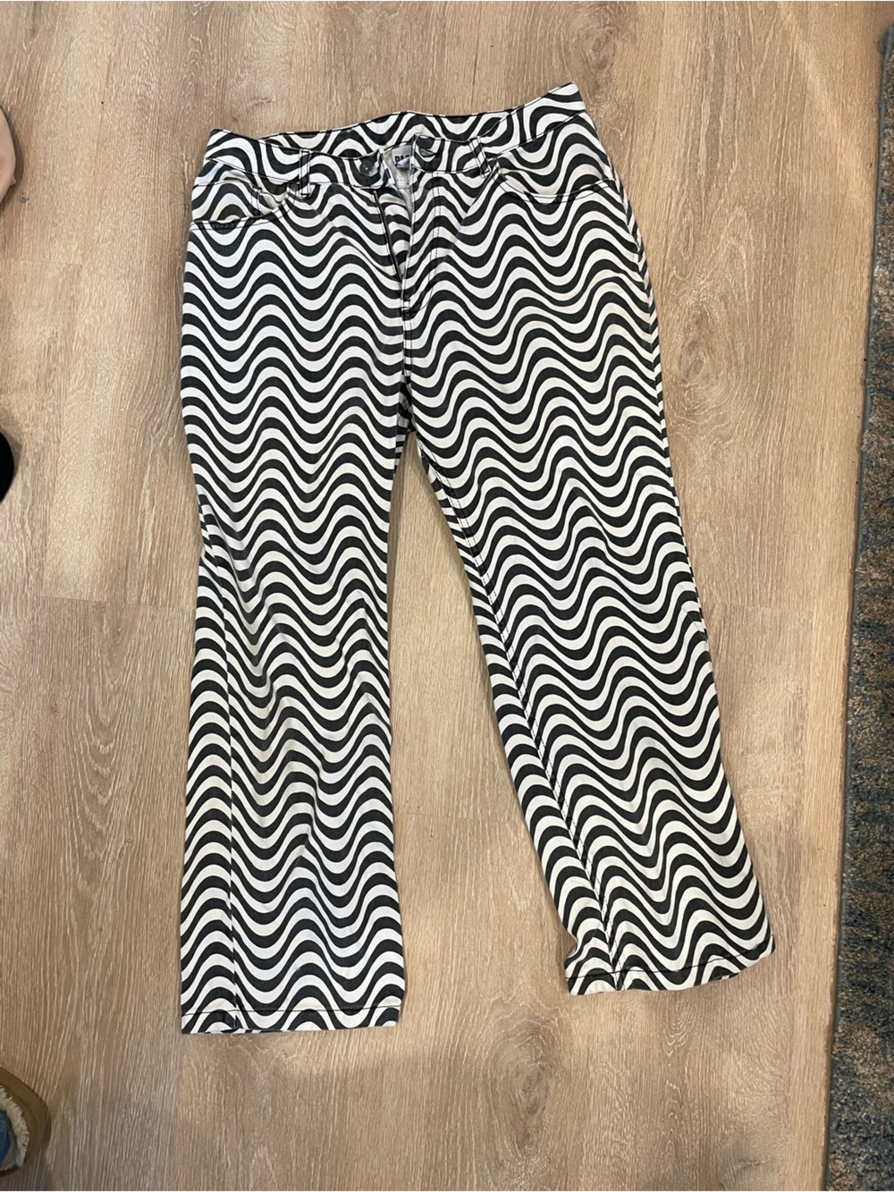 Ragged Jeans Black & White Wavy Print Pants